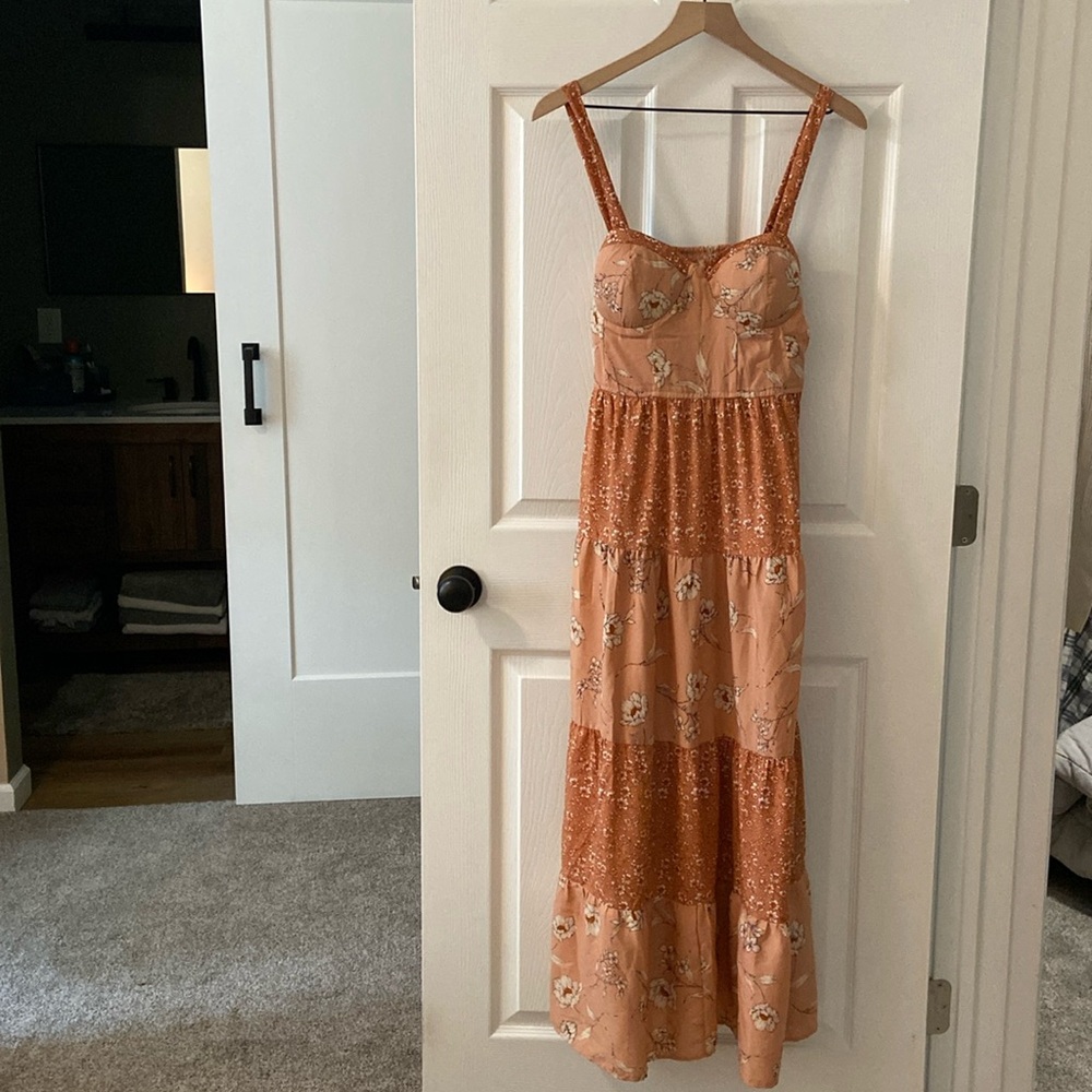 NWT Land of the Free Tiered Peach Floral Dress